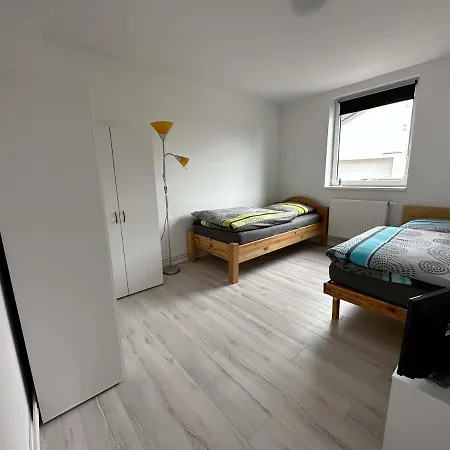 Ruhige Monteurwohnung-fewo Fuer 4 Personen In *