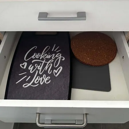 Ruhige Monteurwohnung-fewo Fuer 4 Personen In Apartment