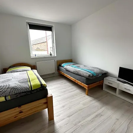 Ruhige Monteurwohnung-fewo Fuer 4 Personen In Apartment *