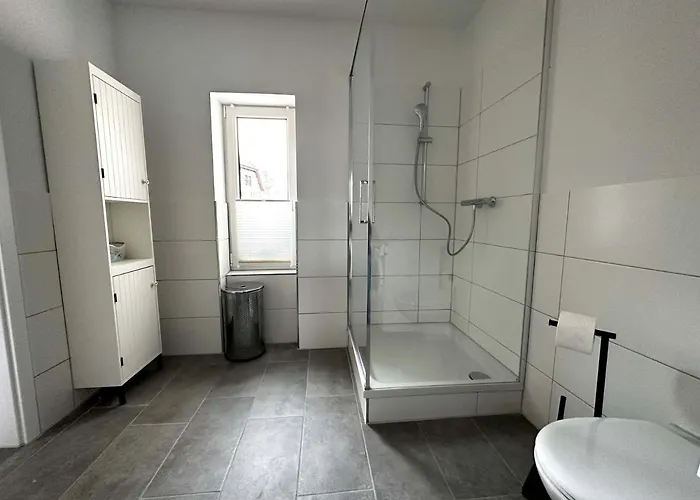 Apartment Ruhige Monteurwohnung-fewo Fuer 4 Personen In